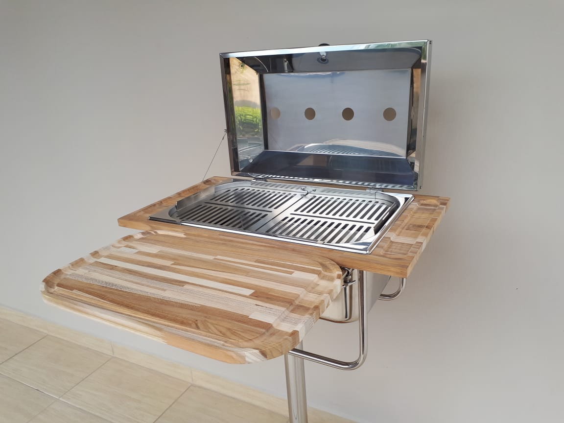 R22-T+BM: Churrasqueira Retangular de Inox com Base de Madeira